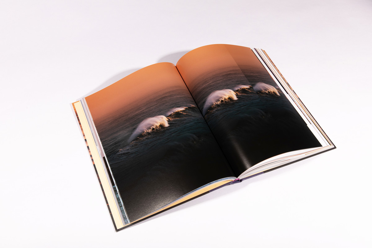 NAKED WAVE